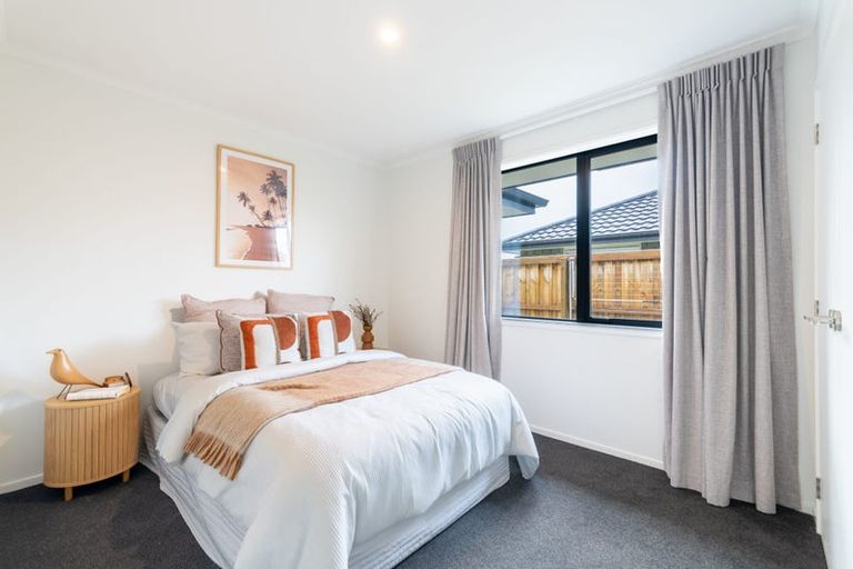 Photo of property in 6 Blackbird Way, Rolleston, 7614