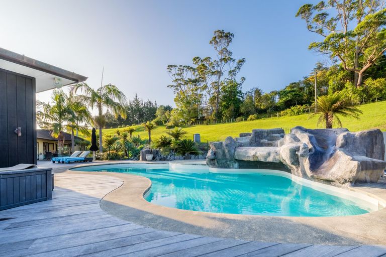 Photo of property in 211 Gills Road, Albany Heights, Auckland, 0632