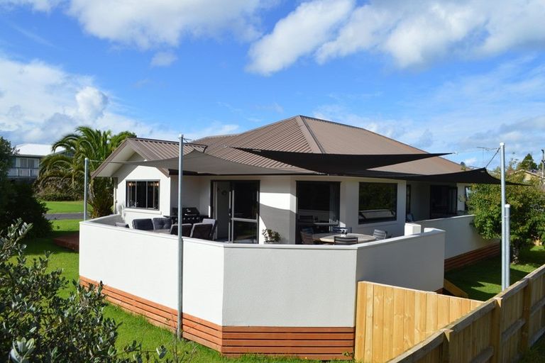 Photo of property in 45 Kauri Grove, Coromandel, 3506