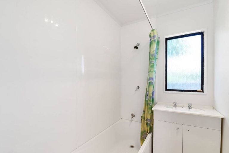 Photo of property in 21 Sequoia Crescent, Owhata, Rotorua, 3010