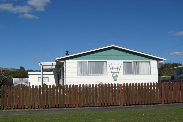 Photo of property in 19 Crowther Street, Shannon, 4821