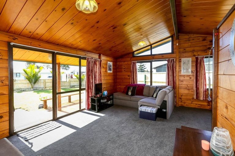 Photo of property in 47 Gardenia Avenue, Bell Block, New Plymouth, 4312