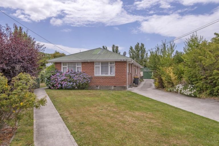 Photo of property in 11 Barclay Place, Burwood, Christchurch, 8061