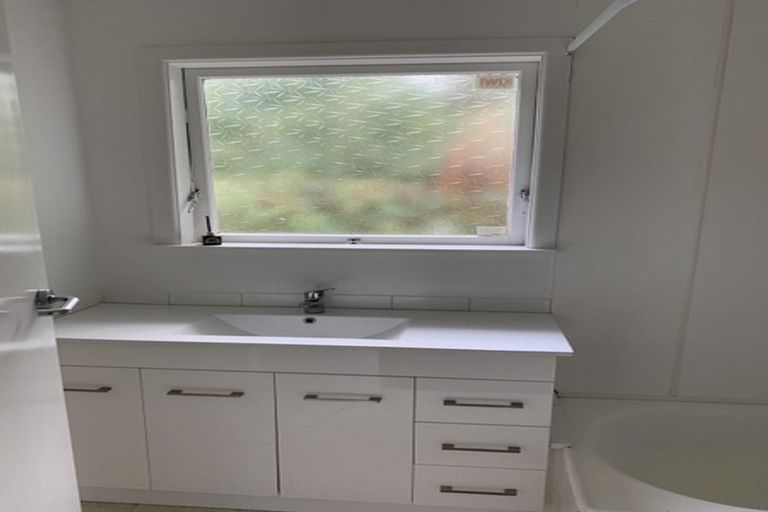 Photo of property in 27 Greenan Drive, Flat Bush, Auckland, 2019