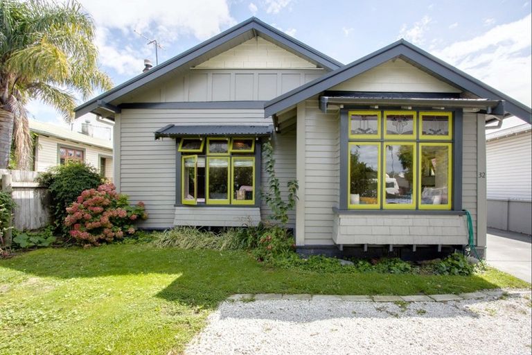 Photo of property in 32 Carnell Street, Napier South, Napier, 4110