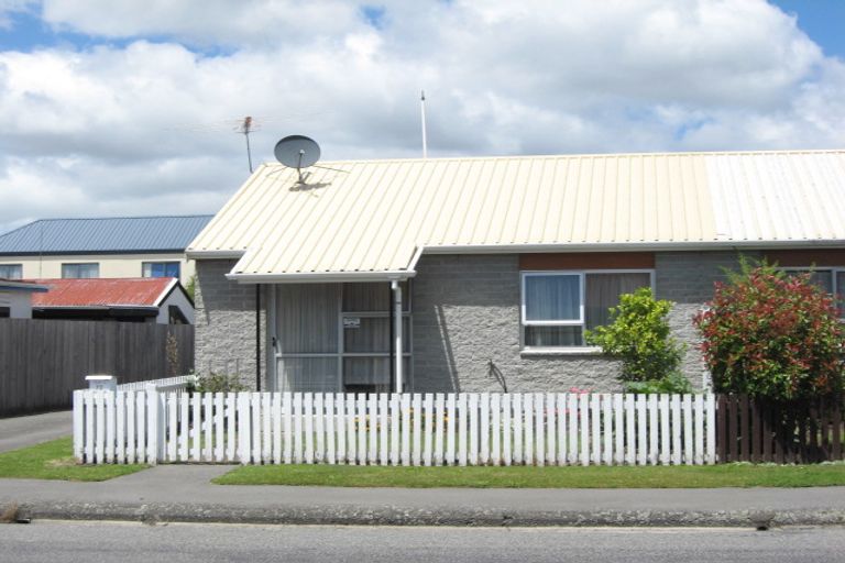 Photo of property in 2/72 Ward Street, Addington, Christchurch, 8024