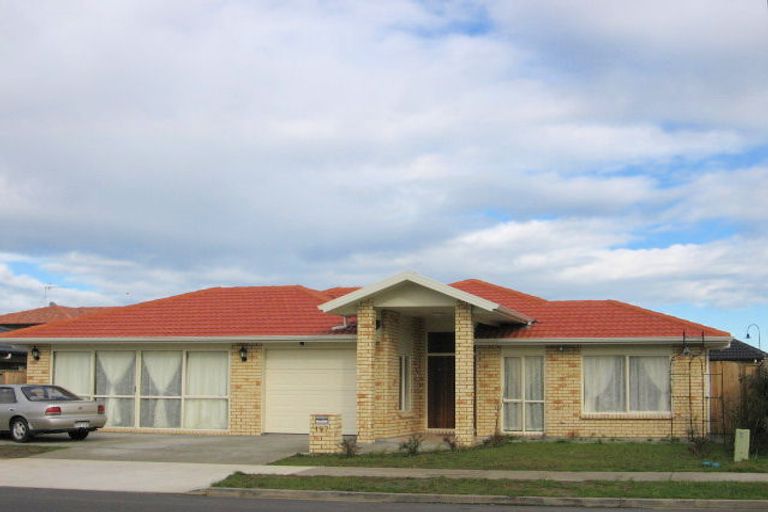 Photo of property in 107 Middlefield Drive, Flat Bush, Auckland, 2016