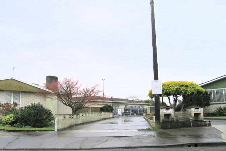 Photo of property in 225 Sunnybank Crescent, Camberley, Hastings, 4120