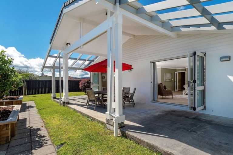 Photo of property in 37 Glenmonarch Place, Pyes Pa, Tauranga, 3112