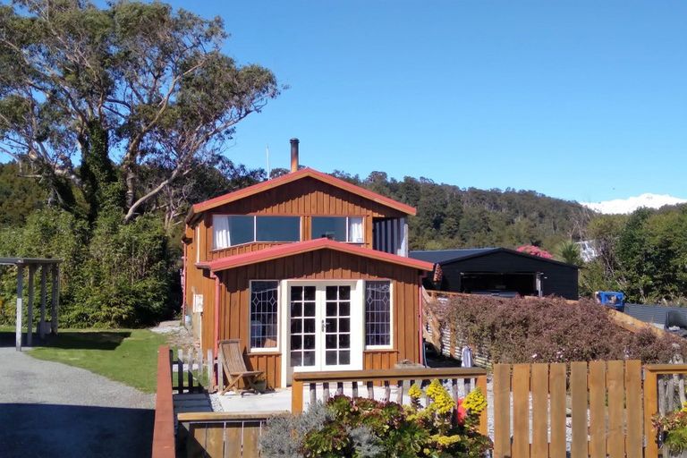 Photo of property in 9 The Strand, Okarito, Whataroa, 7886