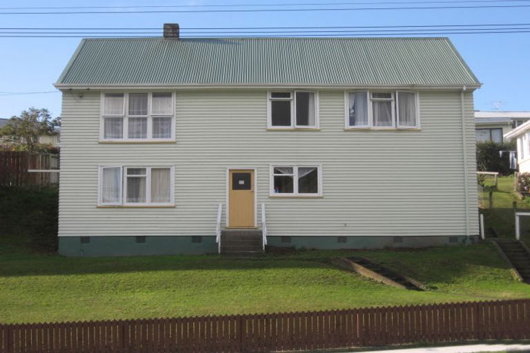 Photo of property in 165 Champion Street, Cannons Creek, Porirua, 5024