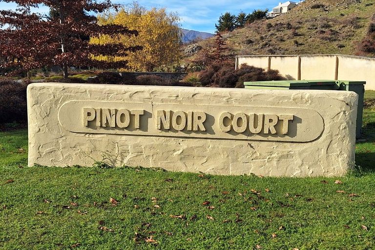 Photo of property in 25 Pinot Noir Court, Omarama, 9412