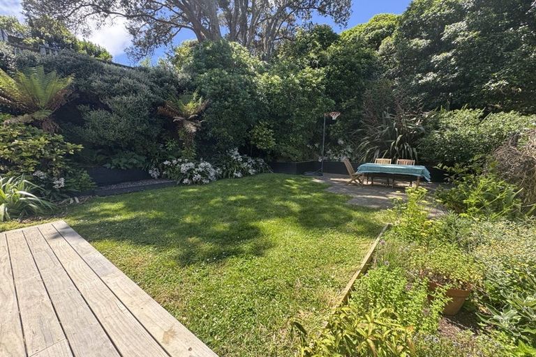 Photo of property in 67 Mitchell Street, Brooklyn, Wellington, 6021