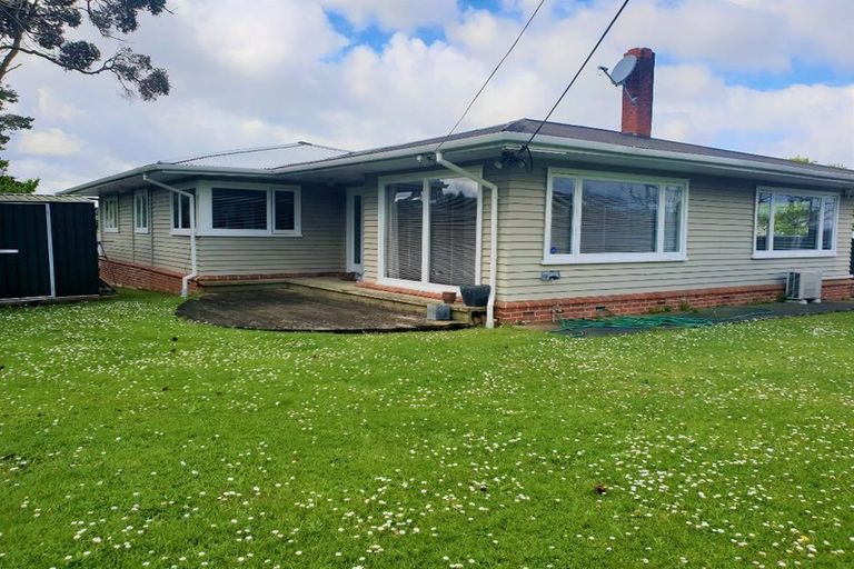 Photo of property in 185 Don Buck Road, Massey, Auckland, 0614