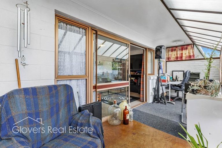 Photo of property in 2/23a Nandana Drive, Glen Eden, Auckland, 0602