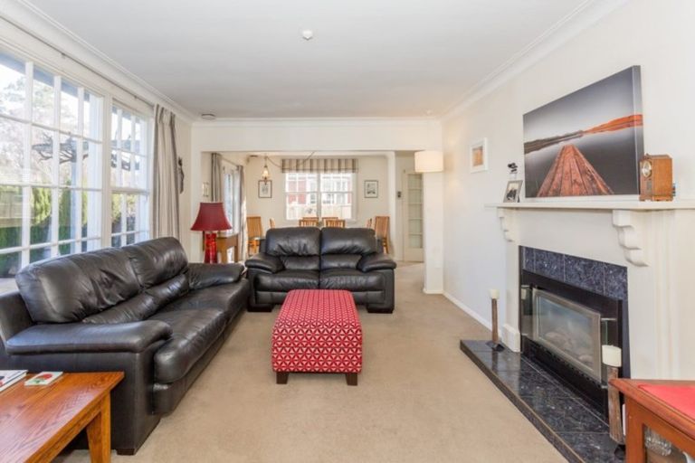 Photo of property in 1/414 Memorial Avenue, Burnside, Christchurch, 8053