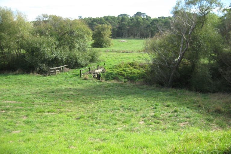 Photo of property in 638 Kahikatea Flat Road, Waitoki, Kaukapakapa, 0871