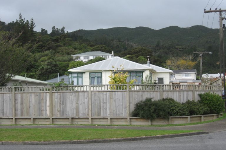 Photo of property in 10 Rimu Street, Naenae, Lower Hutt, 5011