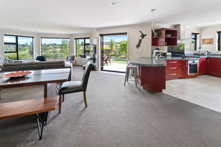 Photo of property in 50 Pine Hill Road, Ruby Bay, Upper Moutere, 7173