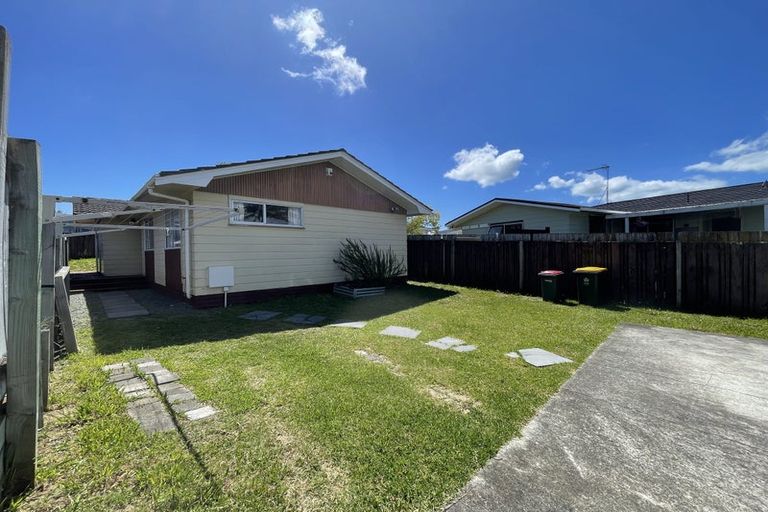 Photo of property in 59 Casuarina Road, Half Moon Bay, Auckland, 2012