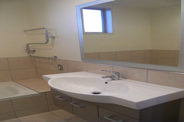 Photo of property in 144a Blenheim Road, Riccarton, Christchurch, 8041