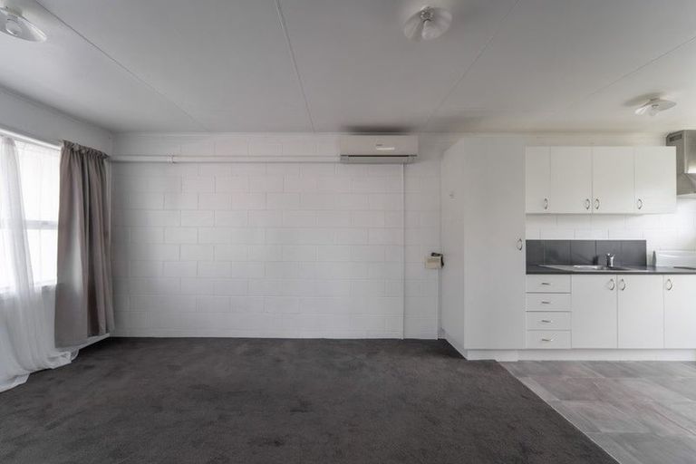 Photo of property in 5b Pollen Crescent, Melville, Hamilton, 3206