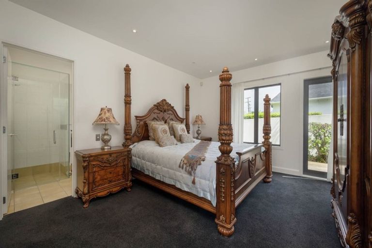 Photo of property in 235 Bleakhouse Road, Mellons Bay, Auckland, 2014