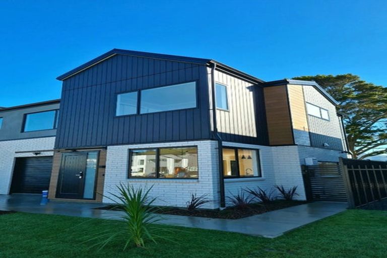 Photo of property in 72 Mawai Hakona Drive, Wallaceville, Upper Hutt, 5018