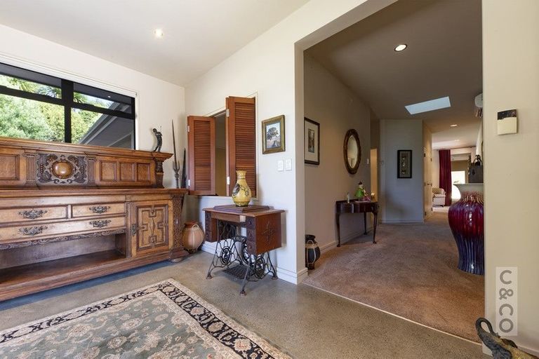 Photo of property in 1 Hawkes Access Road, Waitoki, Silverdale, 0994