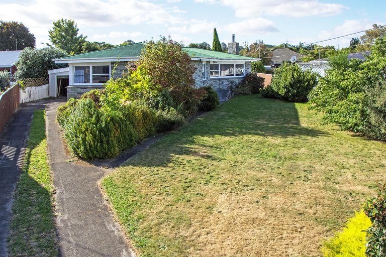 Photo of property in 41 Wavell Crescent, Lansdowne, Masterton, 5810