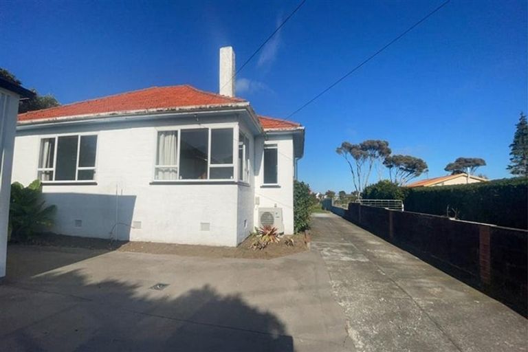 Photo of property in 9 Plympton Street, Brooklands, New Plymouth, 4310