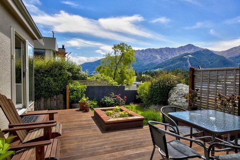 Photo of property in 688 Peninsula Road, Kelvin Heights, Queenstown, 9300