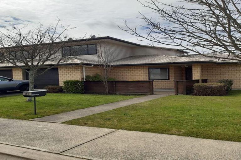 Photo of property in 31/64 Kawaha Point Road, Kawaha Point, Rotorua, 3010