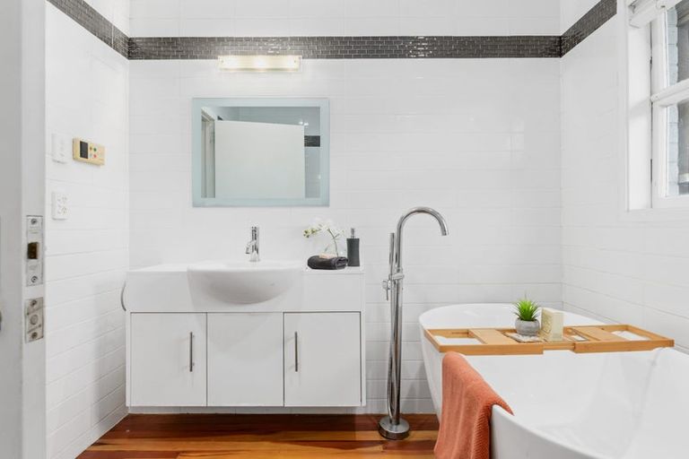 Photo of property in 104 Maeroa Road, Maeroa, Hamilton, 3200