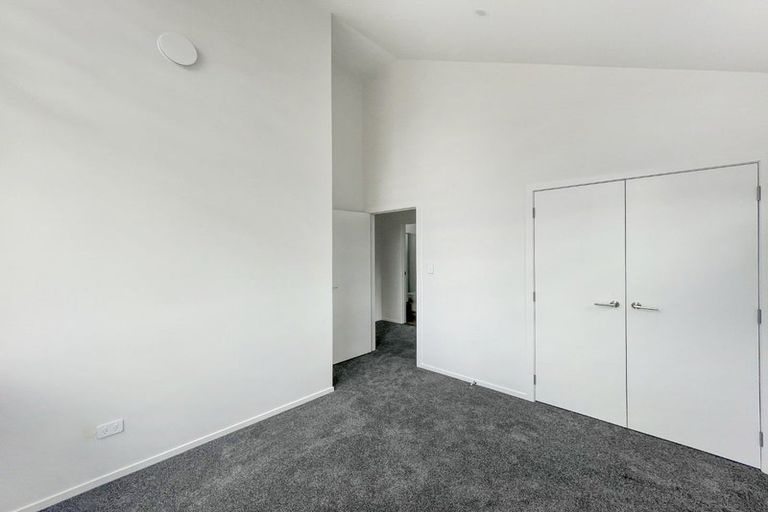 Photo of property in 1/25 Sandwich Road, Saint Andrews, Hamilton, 3200