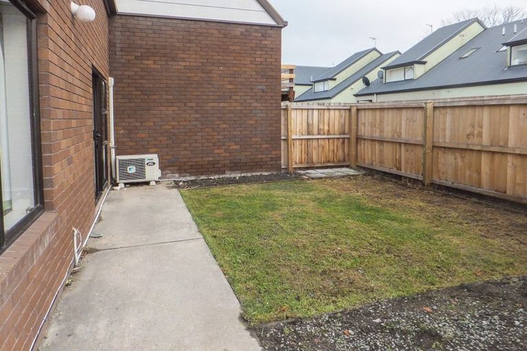 Photo of property in 57 Brockworth Place, Riccarton, Christchurch, 8011