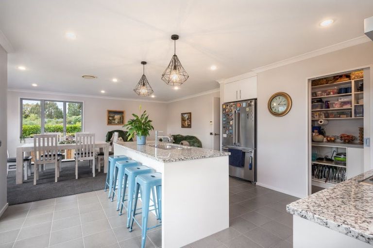Photo of property in 90 Dalmore Way, Acacia Bay, Taupo, 3385