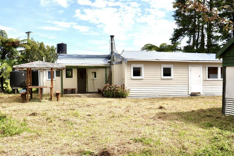 Photo of property in 152 Oparara Road, Karamea, 7893