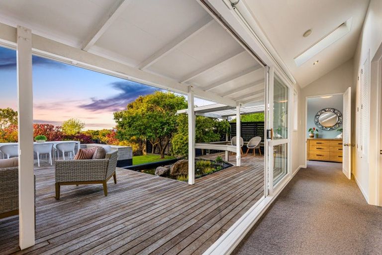 Photo of property in 12 Wairere Road, Torbay, Auckland, 0630