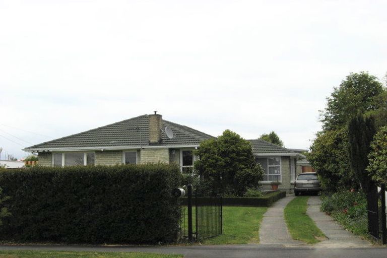 Photo of property in 9 Sevenoaks Drive, Bryndwr, Christchurch, 8053
