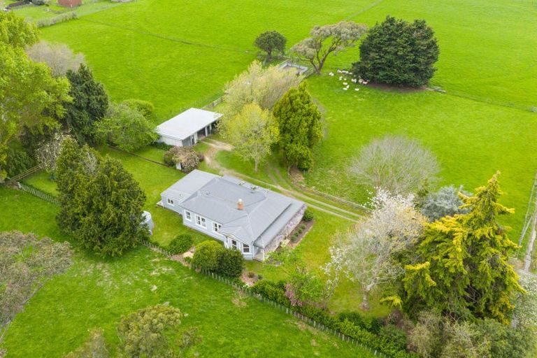 Photo of property in 11 Lawton Road, Feilding, 4775