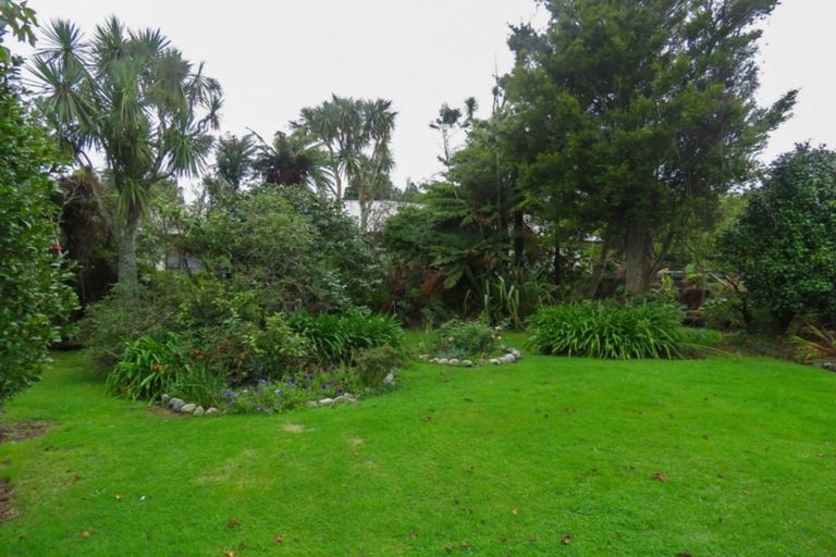 Photo of property in 61 Brougham Street, Westport, 7825