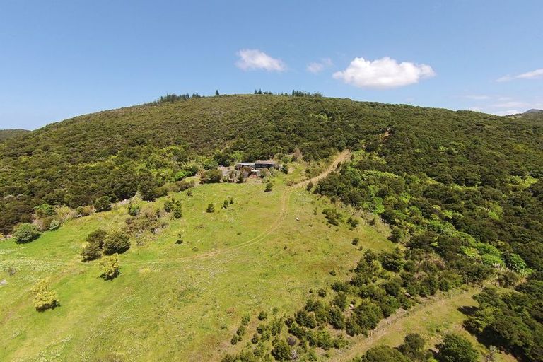 Photo of property in 184 Kauri Mountain Road, Taiharuru, Onerahi, 0192