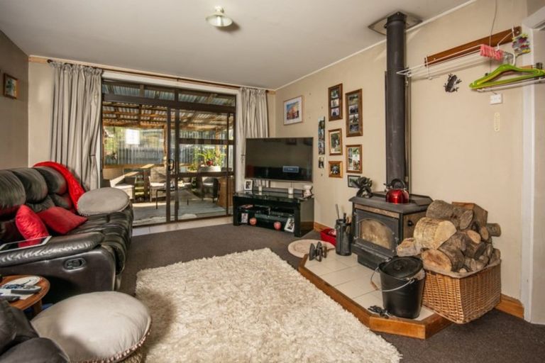 Photo of property in 52 Wairau Road, Picton, 7220