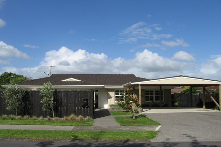 Photo of property in 4 Trust Place, Sunnyhills, Auckland, 2010