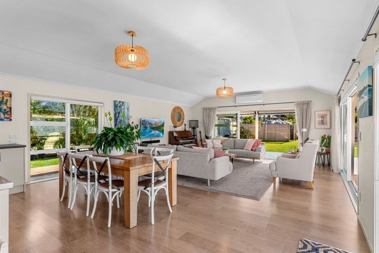 Photo of property in 56 Moir Point Road, Mangawhai Heads, Mangawhai, 0505