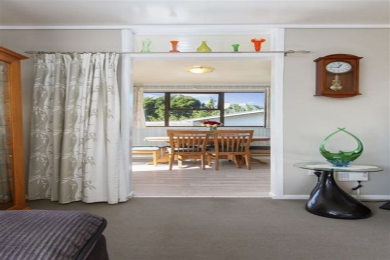 Photo of property in 139 Waimumu Road, Massey, Auckland, 0614