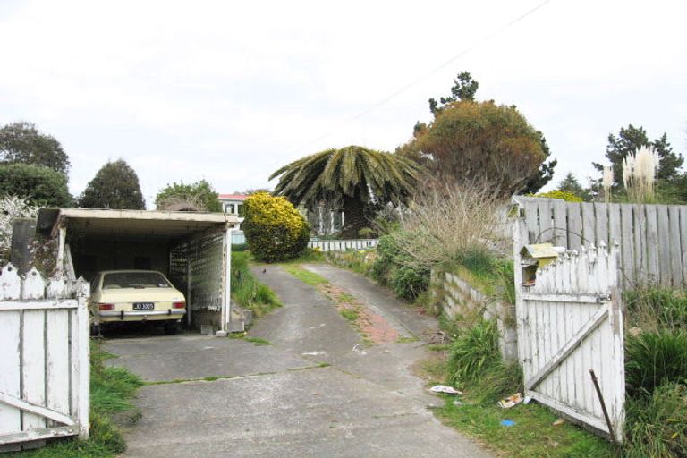 Photo of property in 17 Toroa Road, Otaihanga, Paraparaumu, 5036