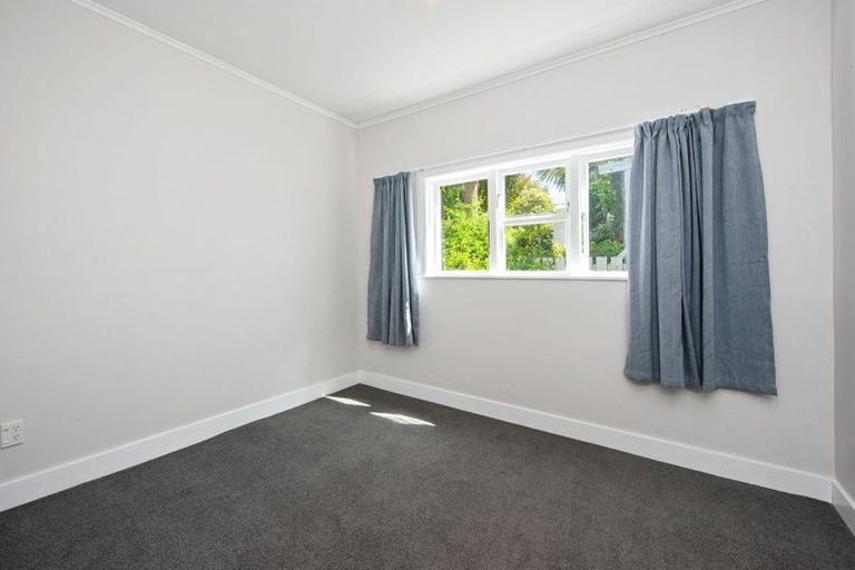 Photo of property in 2 Henry Street, Kilbirnie, Wellington, 6022