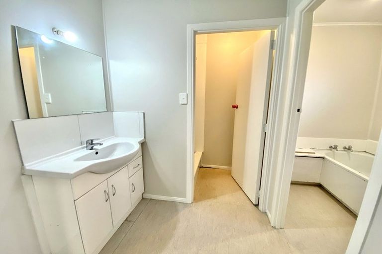 Photo of property in 1/115 Great South Road, Manurewa, Auckland, 2102